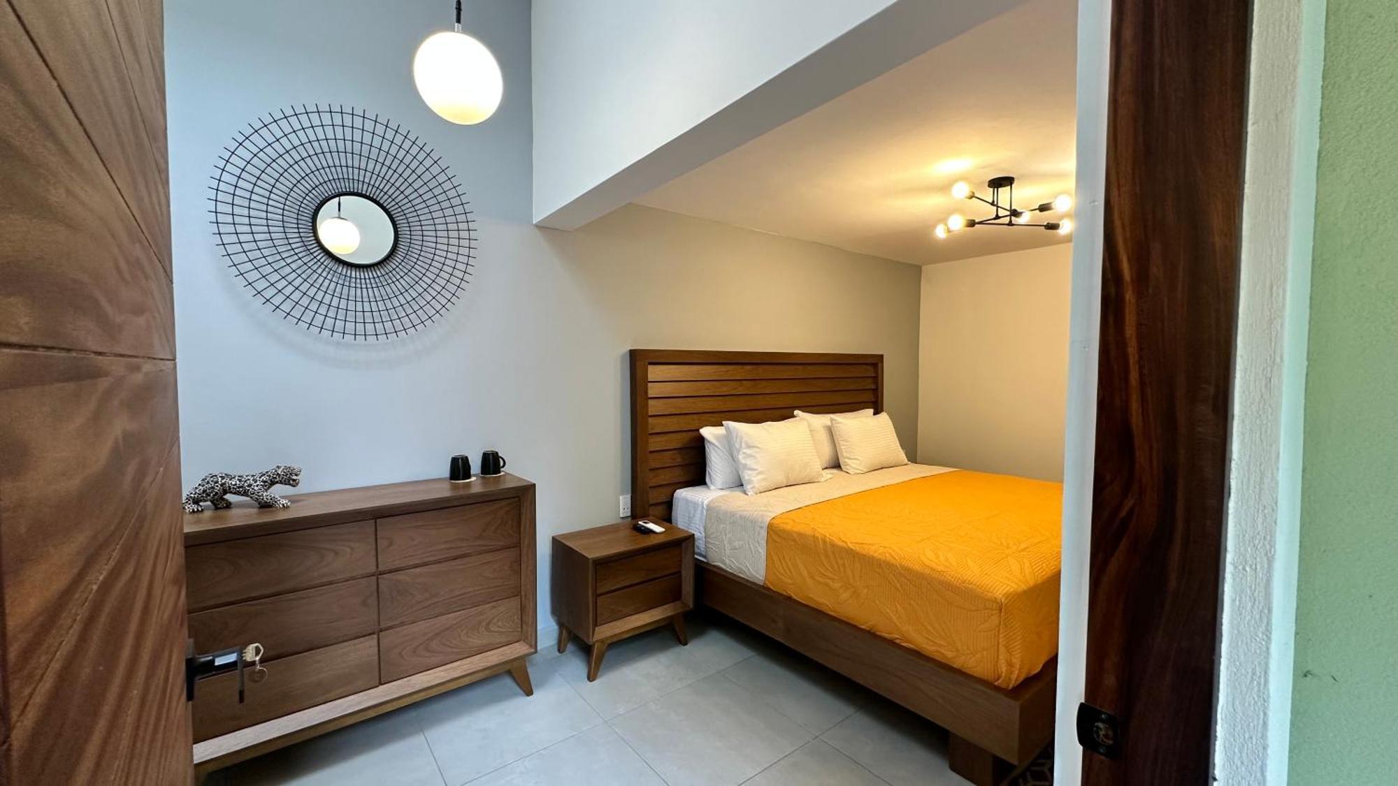 Hotel Boutique Villa Escondida, A Pasos De Lo Mejor En Tlaquepaque Bagian luar foto