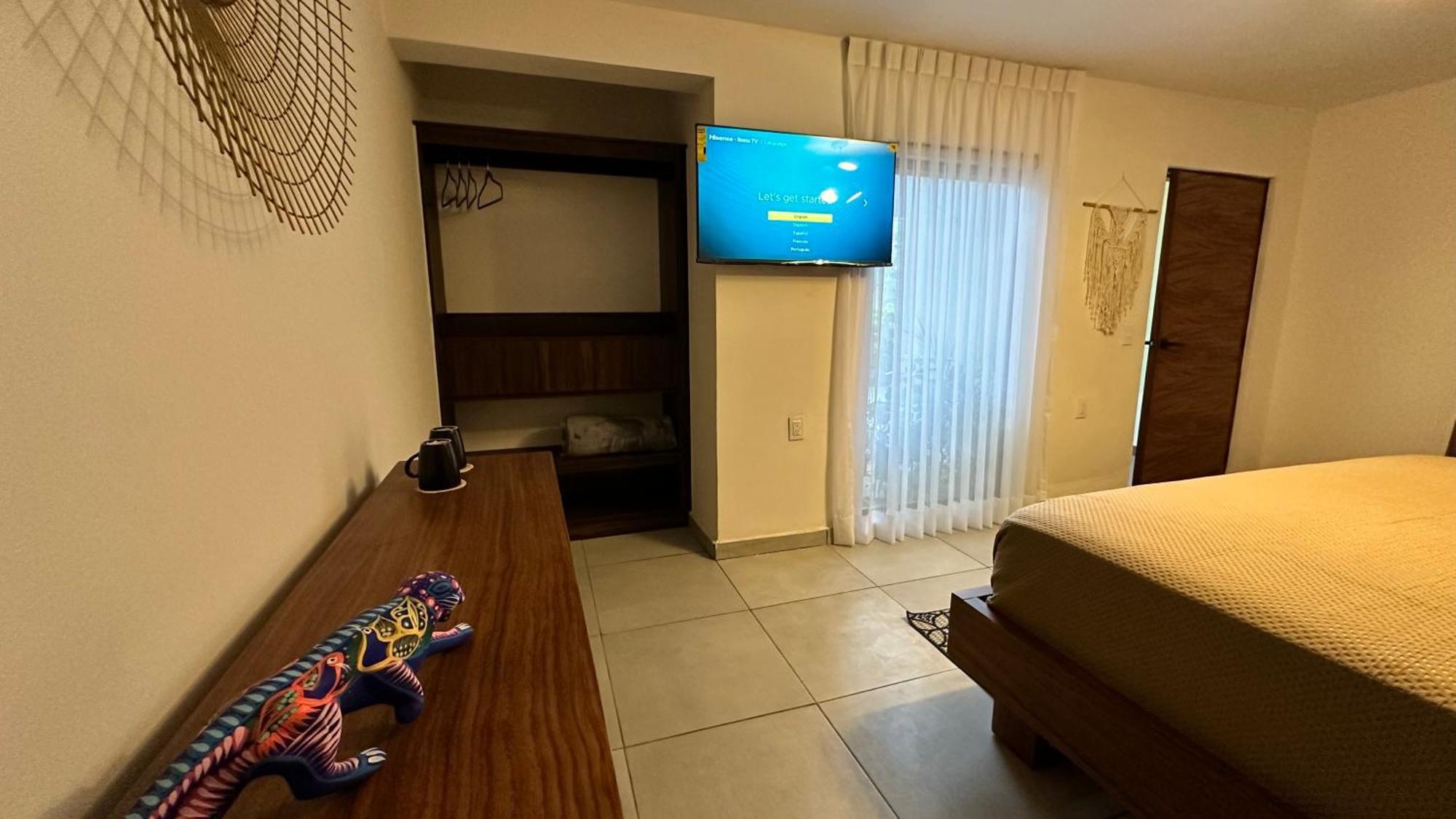 Hotel Boutique Villa Escondida, A Pasos De Lo Mejor En Tlaquepaque Bagian luar foto