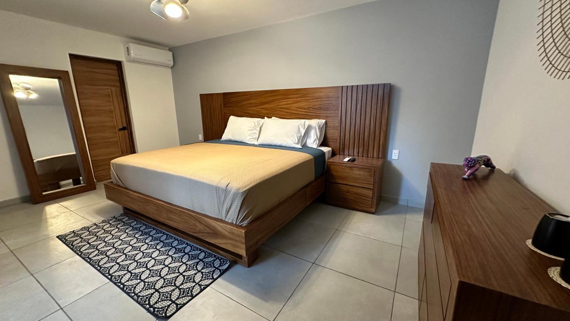Hotel Boutique Villa Escondida, A Pasos De Lo Mejor En Tlaquepaque Bagian luar foto