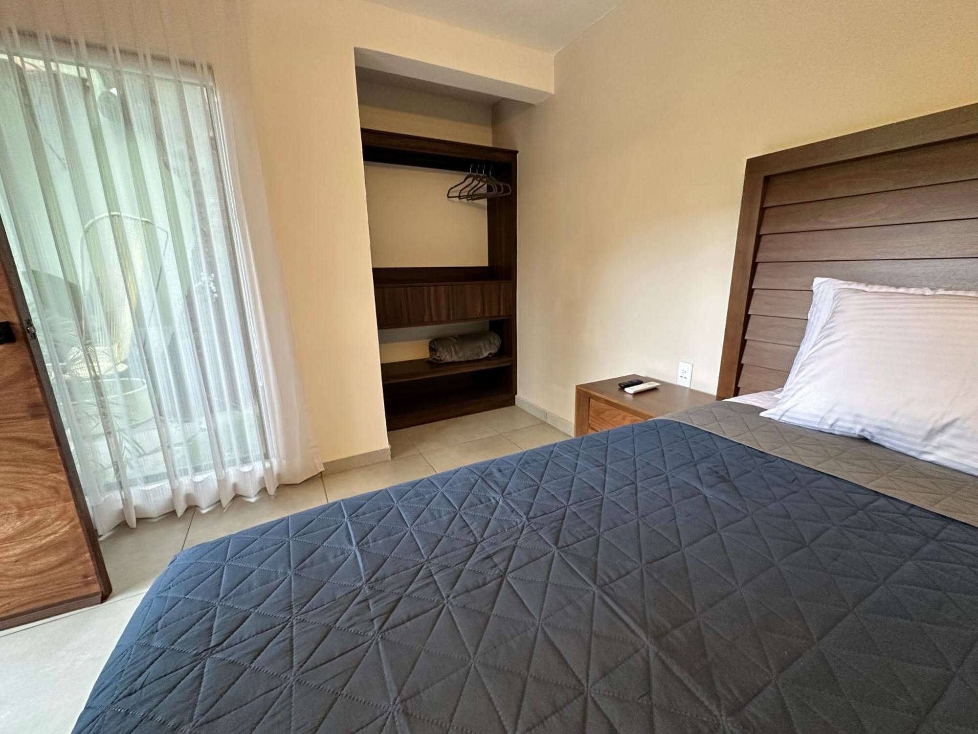 Hotel Boutique Villa Escondida, A Pasos De Lo Mejor En Tlaquepaque Bagian luar foto