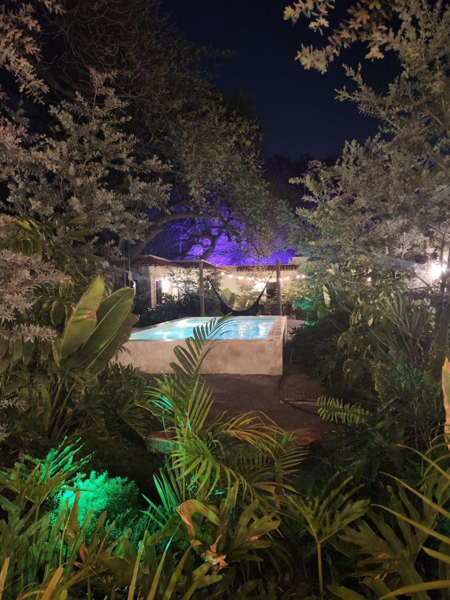 Hotel Boutique Villa Escondida, A Pasos De Lo Mejor En Tlaquepaque Bagian luar foto