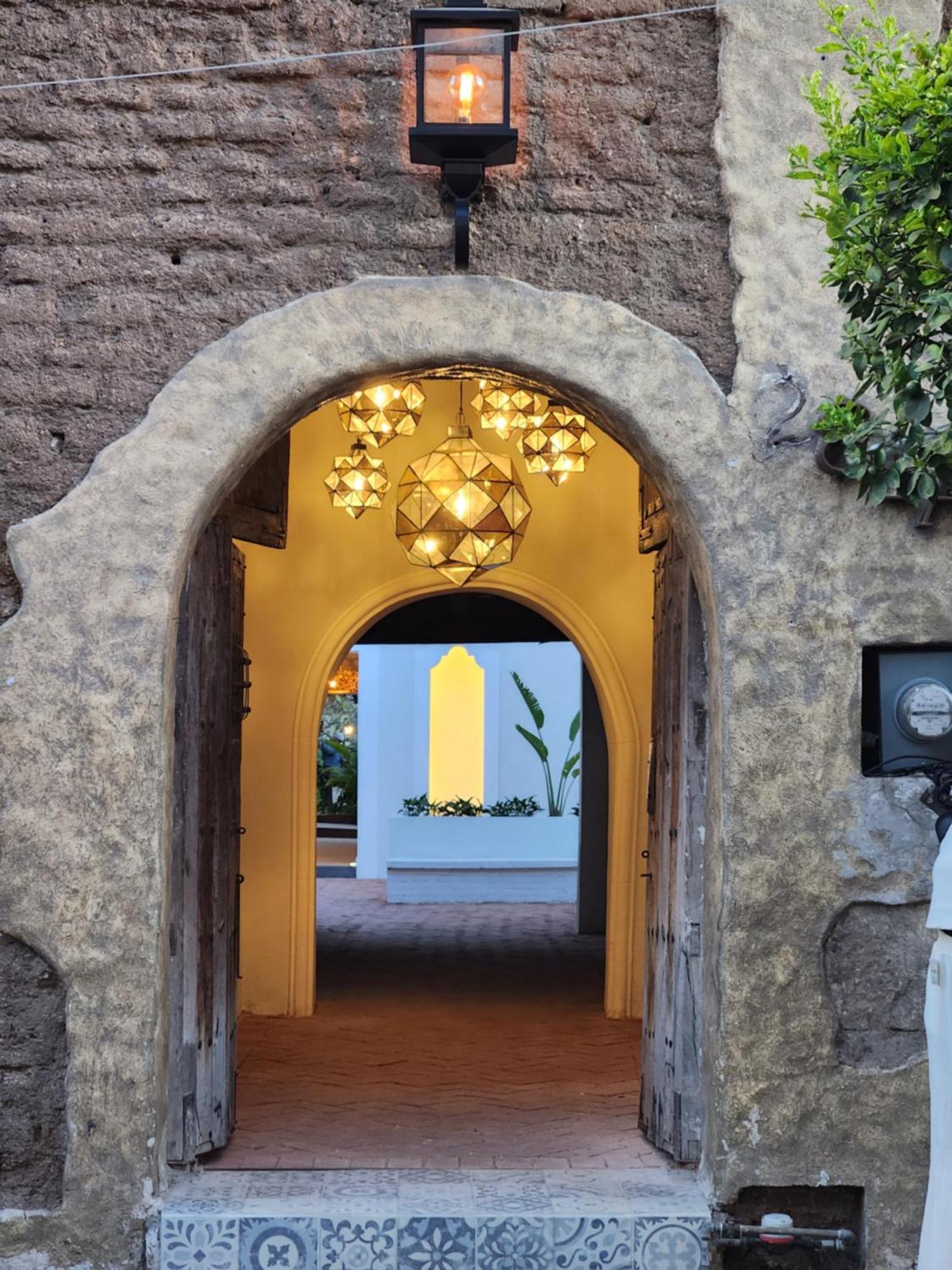 Hotel Boutique Villa Escondida, A Pasos De Lo Mejor En Tlaquepaque Bagian luar foto