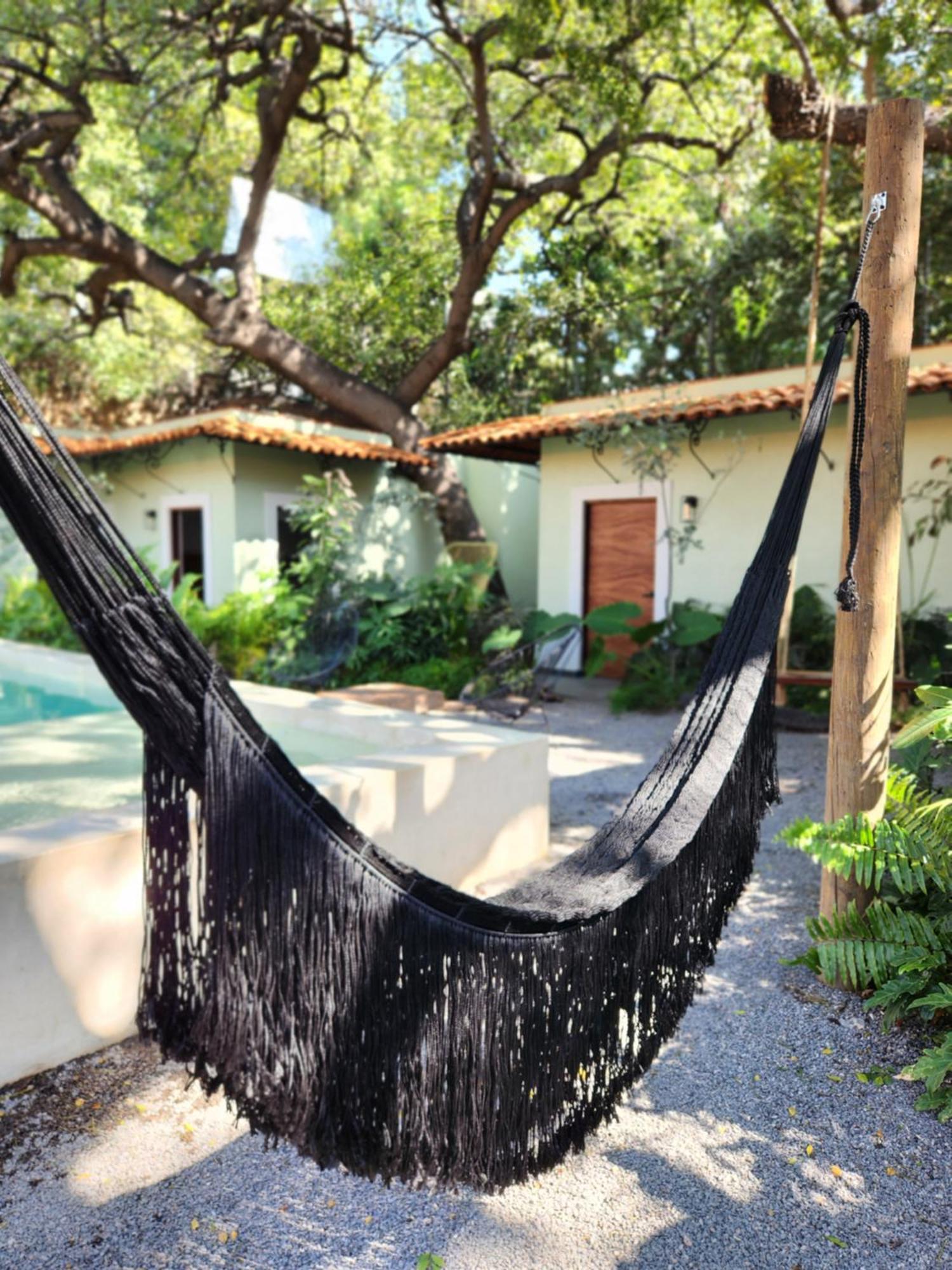 Hotel Boutique Villa Escondida, A Pasos De Lo Mejor En Tlaquepaque Bagian luar foto